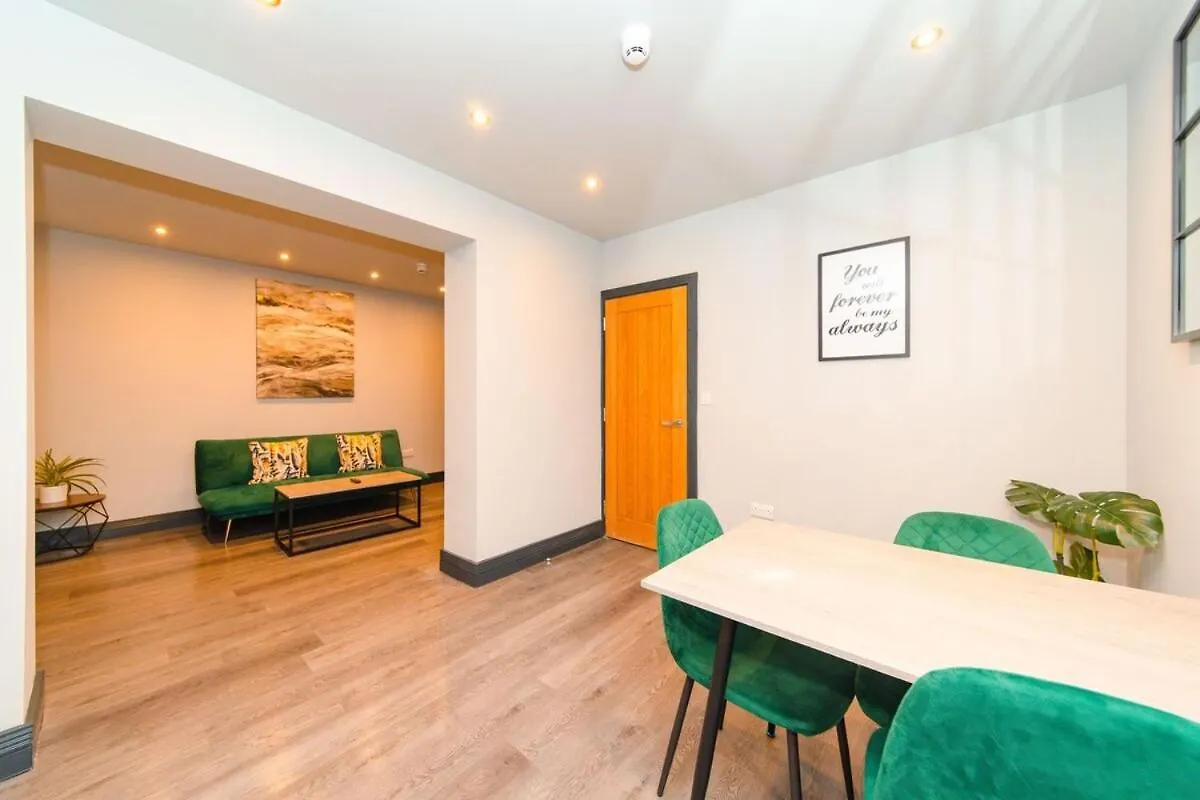아파트 Bloomsaway Seafront Two Bedroom Bn112Shp01 브라이턴